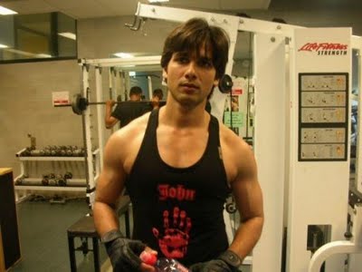 shahid-kapoor-at-the-gym3